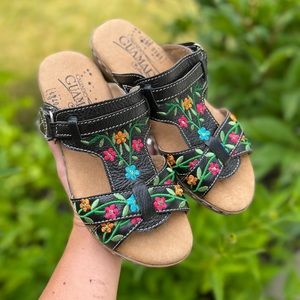 Handmade ethnic leather sandals
